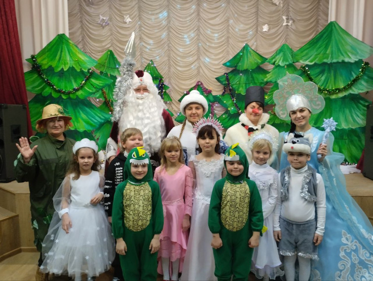 Новогодний праздник.